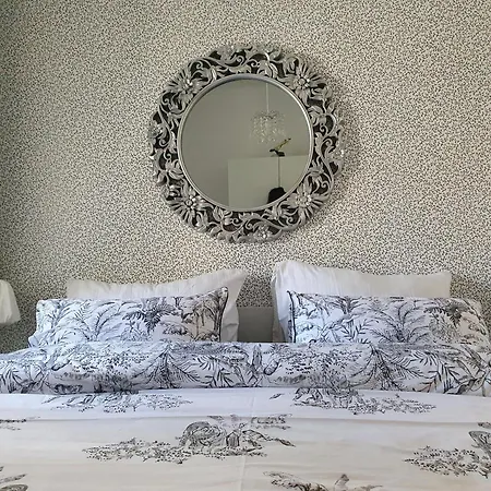 Aparments Lovely Paris Appartement Umag