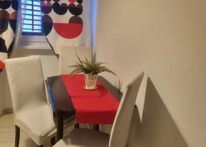 Apartamento Aparments Lovely Paris Umag